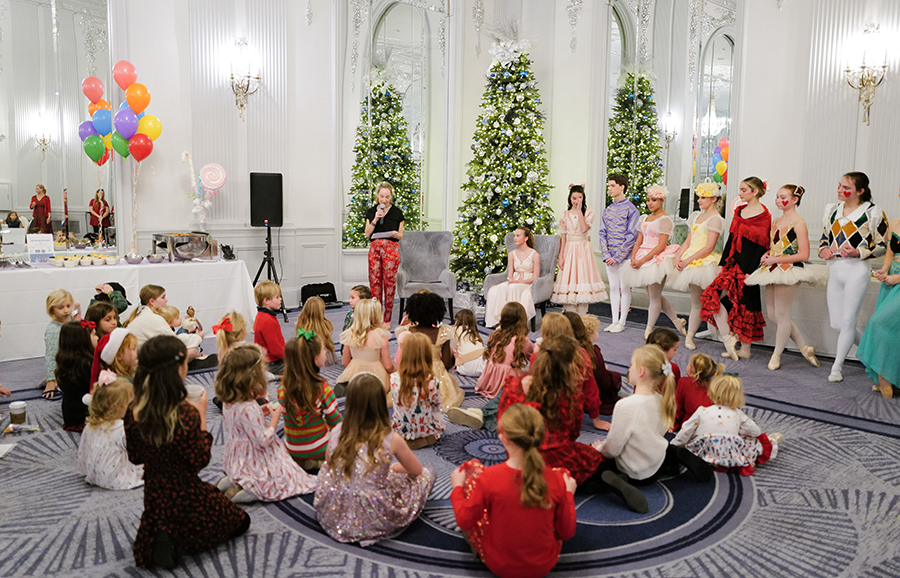 Photo by Mark Gilliland / Aly Haugland of the Chattanooga Ballett welcomes parents and children.