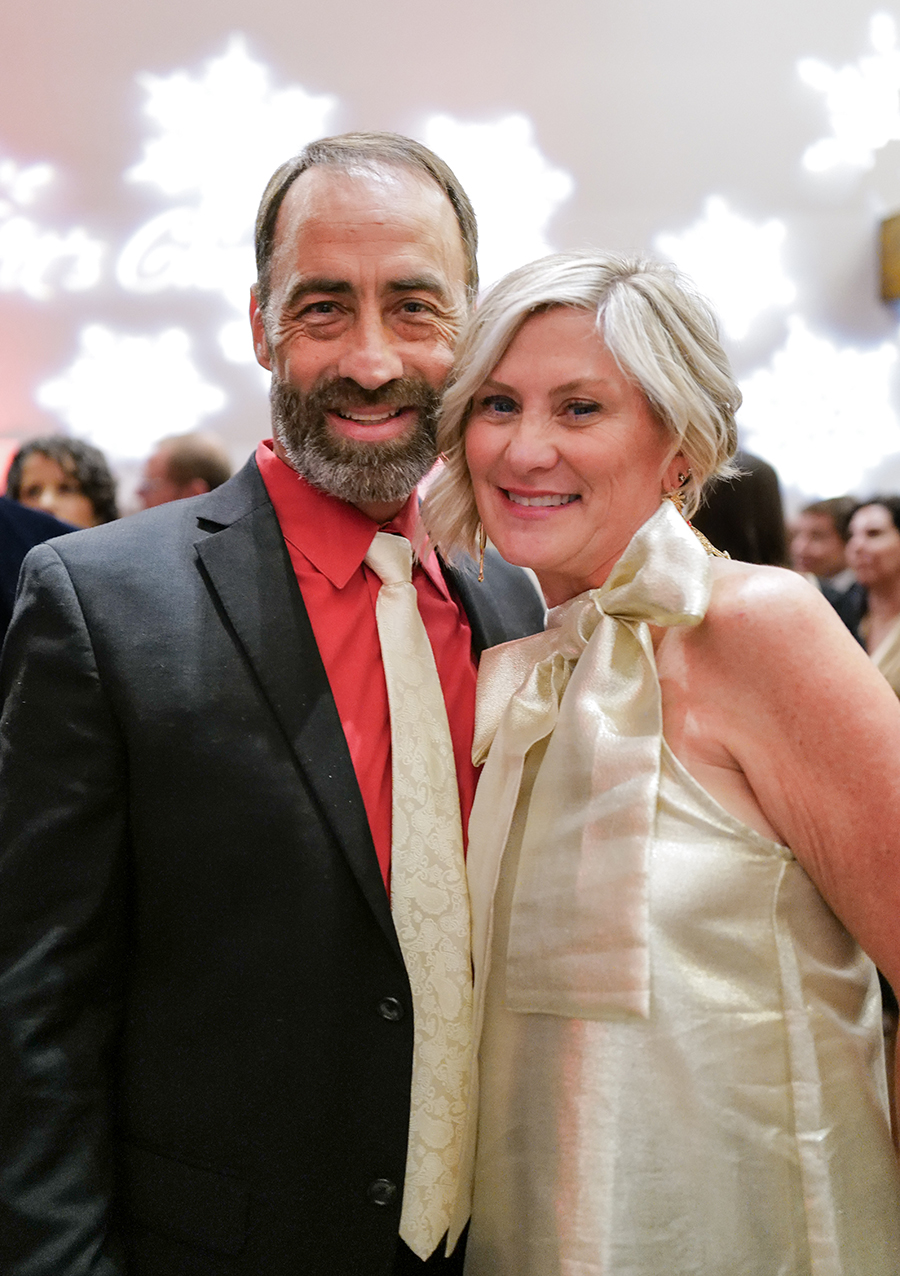 Photo by Mark Gilliland / Ken & Cinnamon Smith