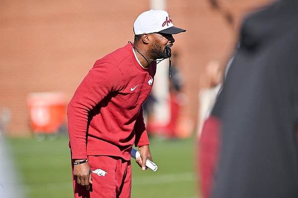 Culture and father figures on Arkansas football staff highlights 4-star ...