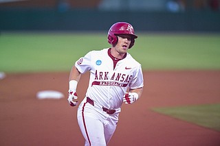 Arkansas wins Fayetteville Regional over Creighton | Northwest Arkansas ...