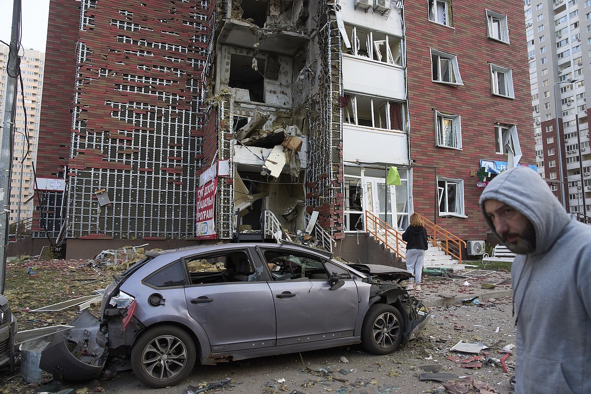 Russia launches another large-scale drone and missile attack on Ukraine ...