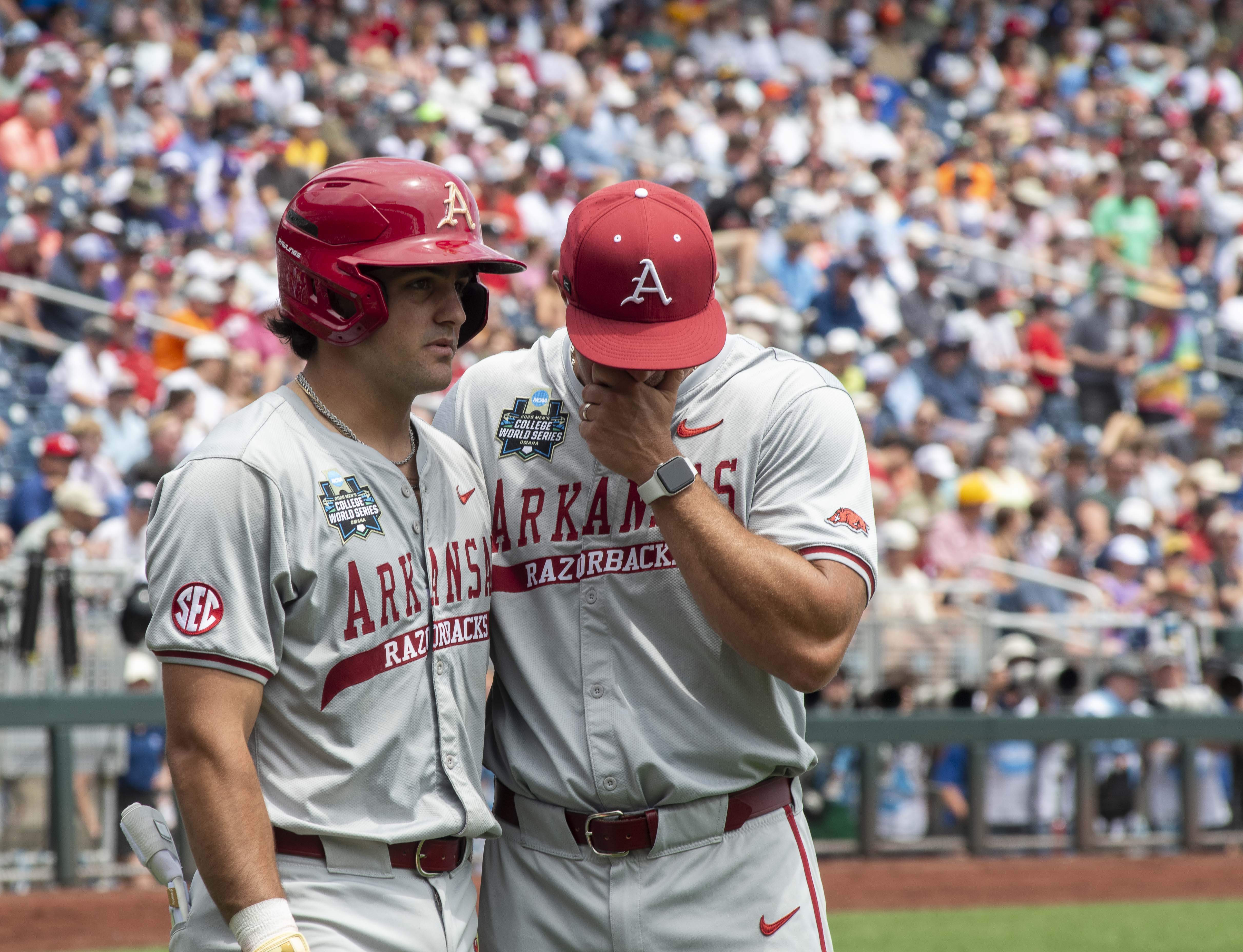 Autographe Gage Wood 2025 - Balle De Baseball Signée CWS No Hitter Arkansas Razorbacks - RARE