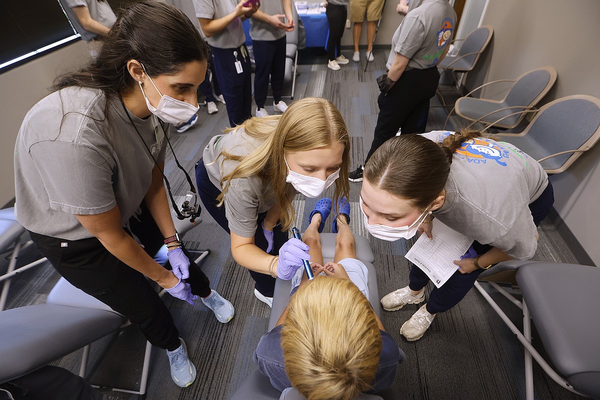 Lyon College School of Dental Medicine hosts ‘Give Kids a Smile Day’