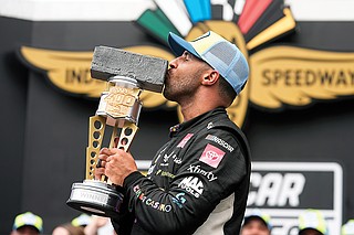 Wallace wins on Indianapolis' oval in Brickyard 400 | Jefferson City News  Tribune