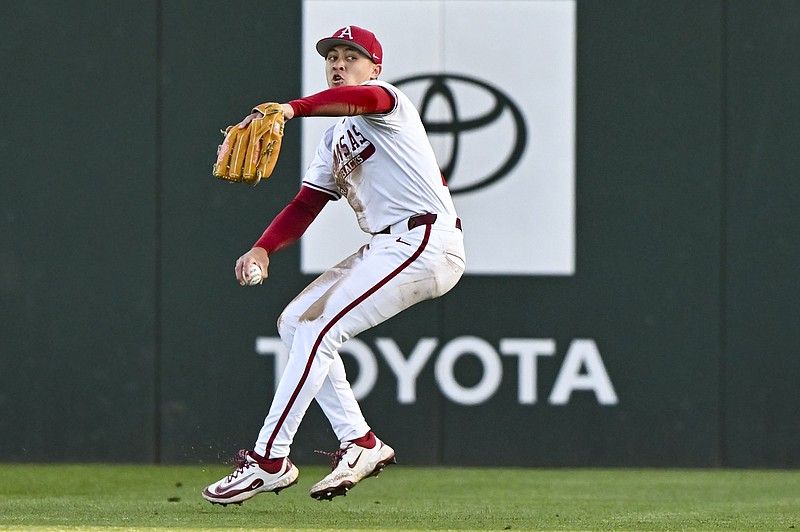 Arkansas baseball notebook: Razorbacks rebuilding outfield, injury ...