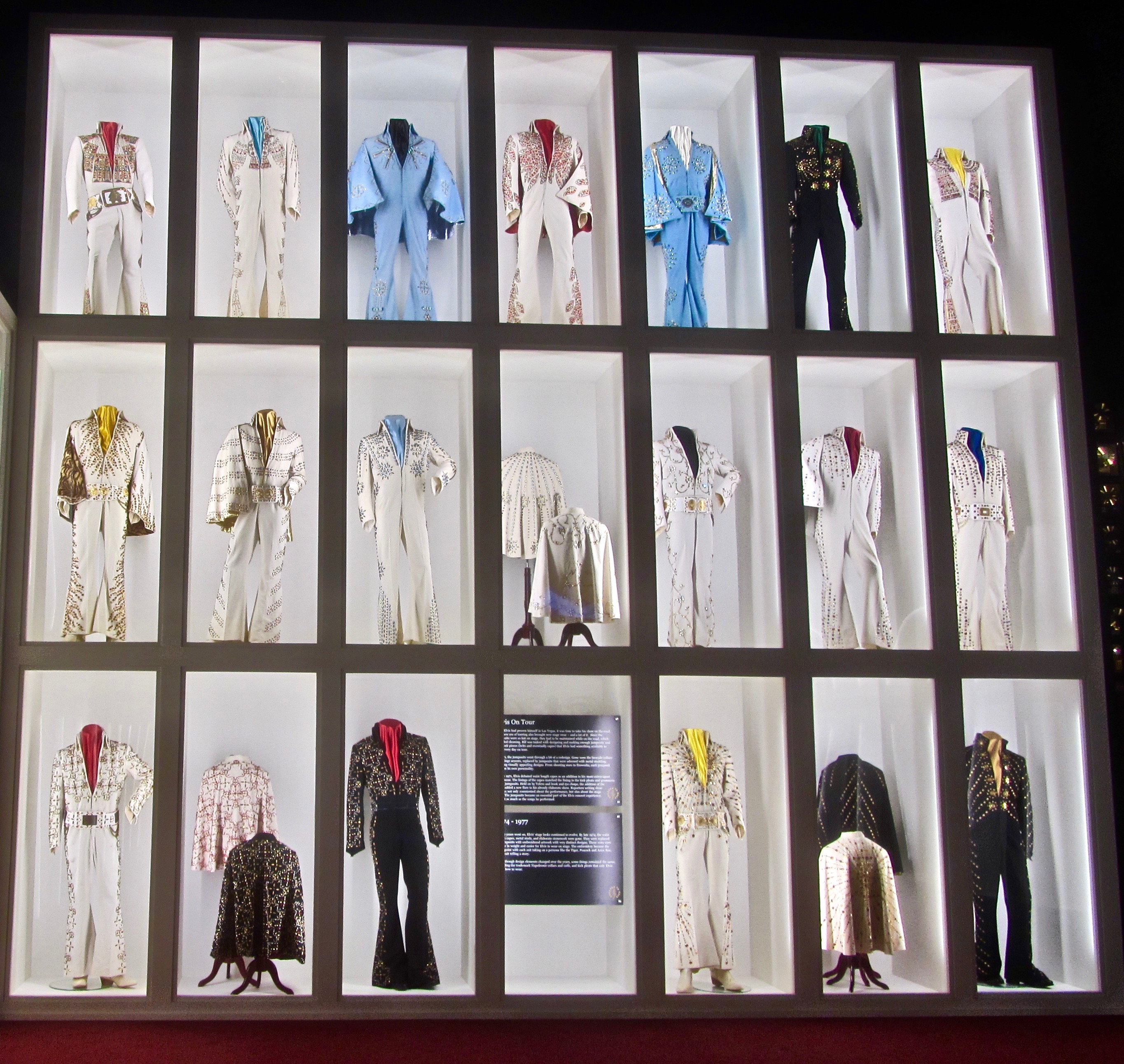 Elvis Week can be celebrated with tour of Graceland | The Arkansas  Democrat-Gazette - Arkansas' Best News Source, image size:2729x2584