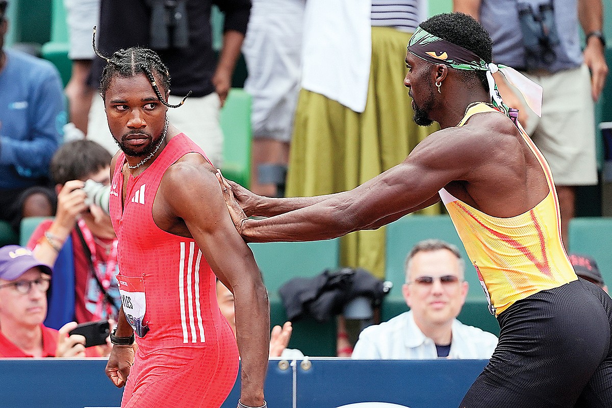 Lyles shoved by Bednarek after his win in 200 meters at U.S. nationals