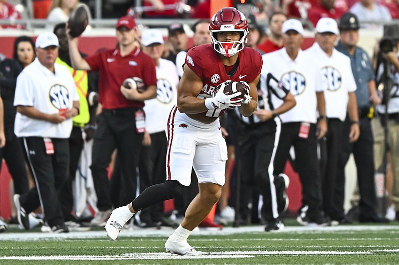 Arkansas tight ends have starring role in blowout win | Whole Hog Sports