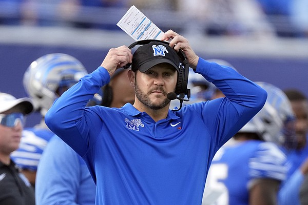 Memphis football run game poses a threat
