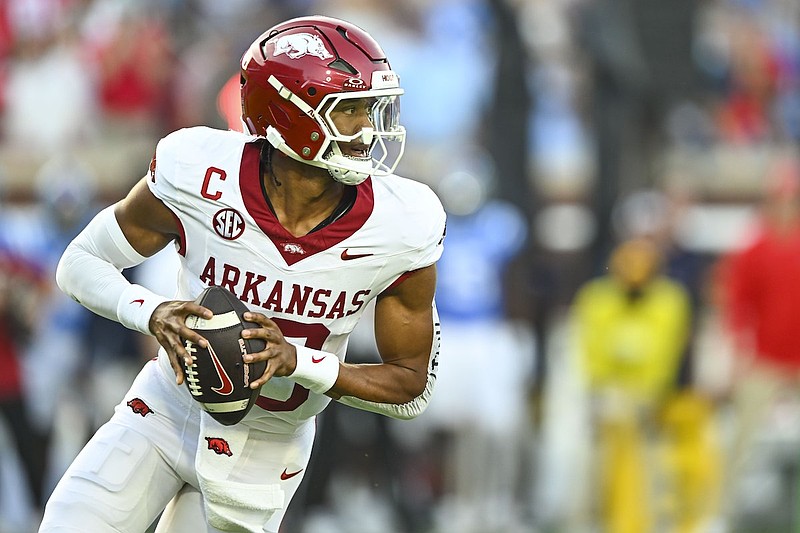 Arkansas football offense racking up big numbers early | Whole Hog Sports