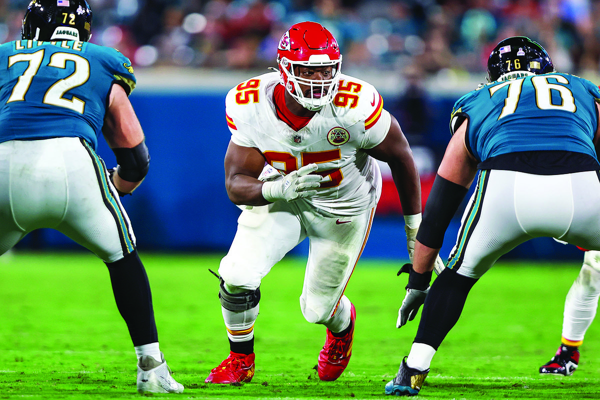 Chiefs' Jones deactivates social media after costly mistake vs. Jags |  Jefferson City News Tribune