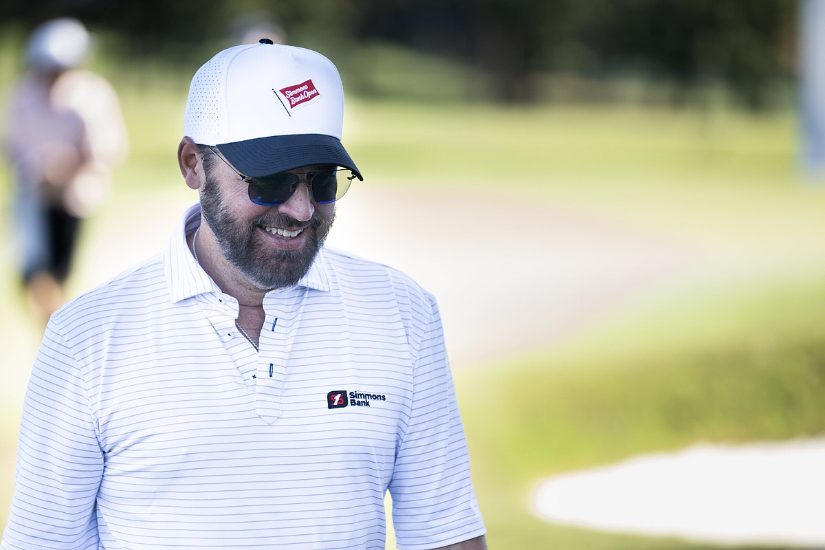Simmons Bank Championship report: Country singer Wills back for national anthem encore