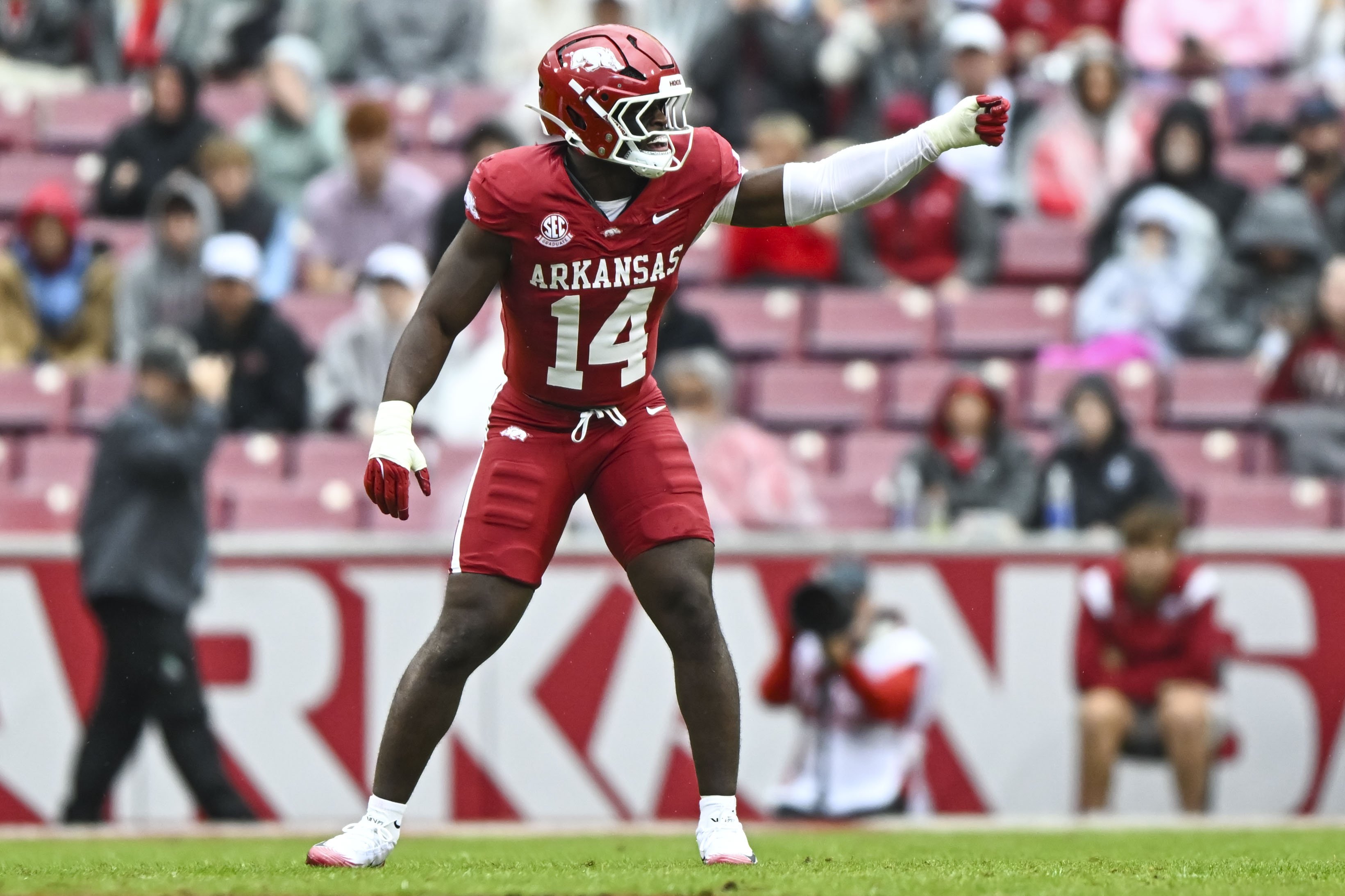 Arkansas football notebook: Razorbacks start week with spirited ...
