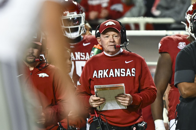 Arkansas football extends offers to several junior college prospects ...