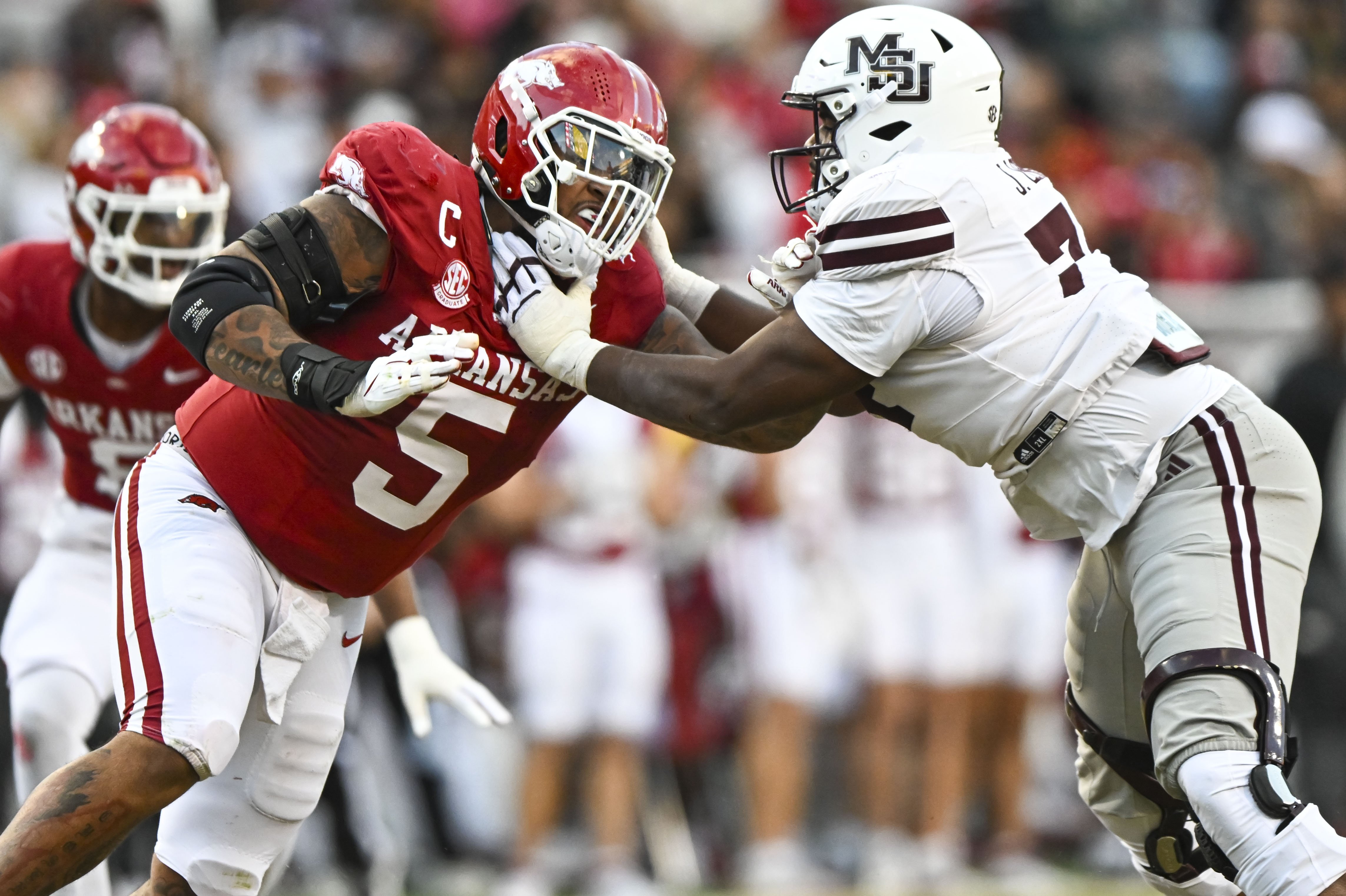 Notable stats, PFF grades from Arkansas football's Week 10 loss to ...