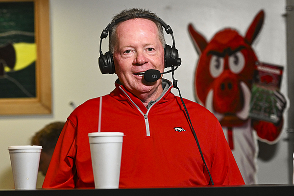 What Arkansas football interim coach Bobby Petrino said on his radio show ahead of LSU game