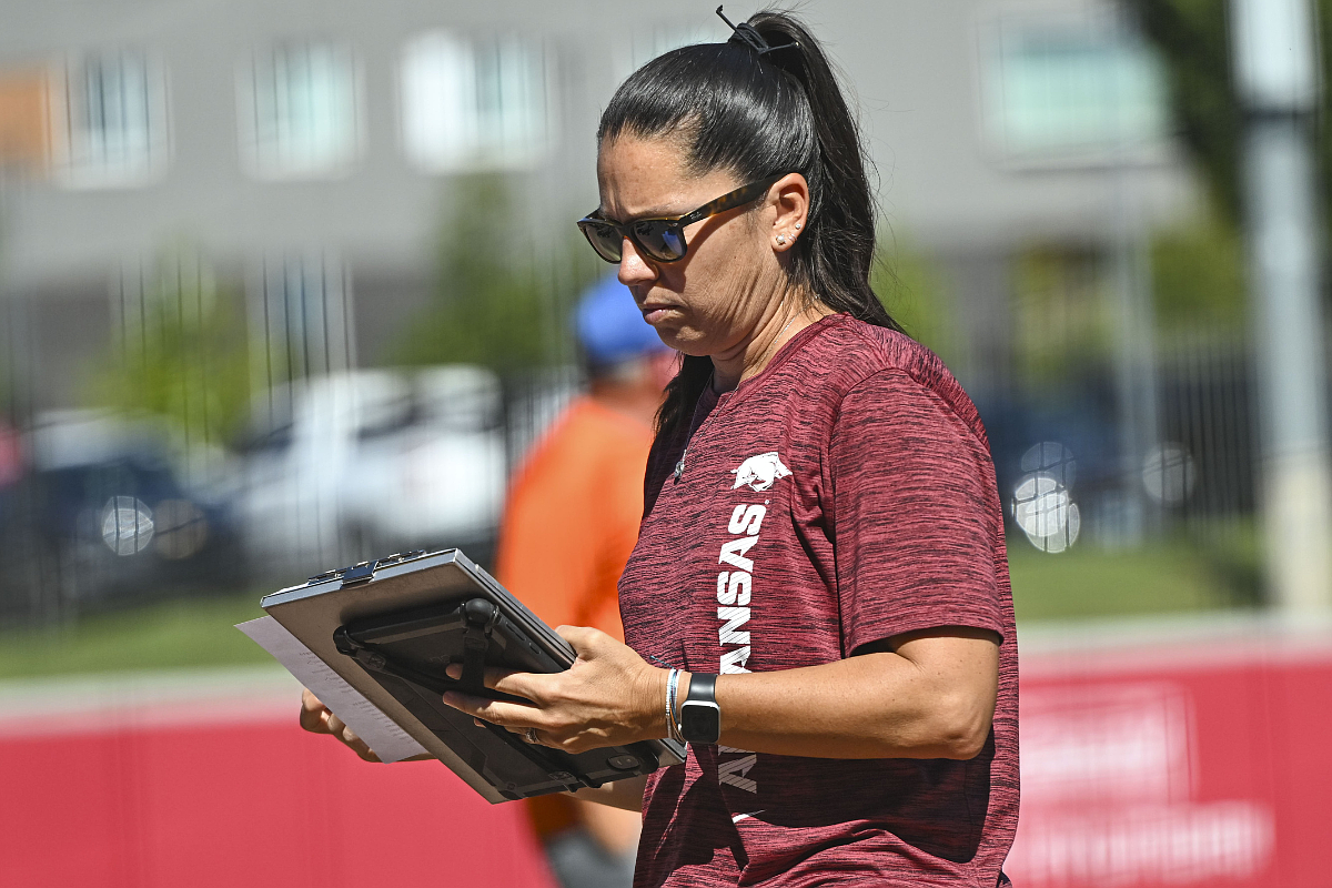 Arkansas rises to No. 8 in ESPN/USA Softball poll