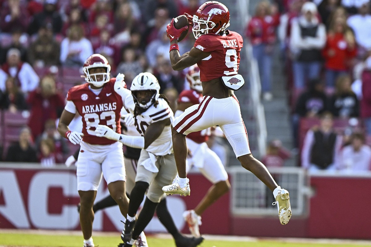 Arkansas football: Razorbacks give Fitzgerald a look | The Arkansas ...
