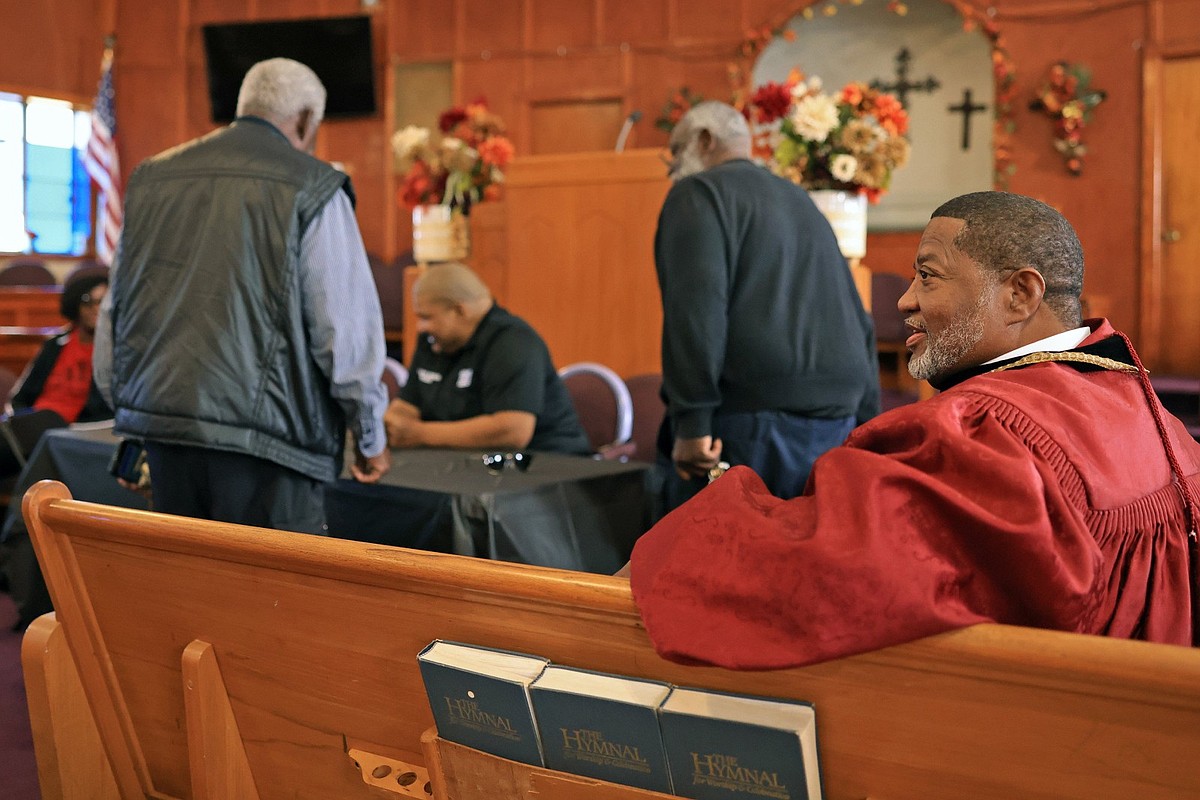 Family pleads for pardon of Little Rock man who’s spent 44 years in prison for aggravated robbery