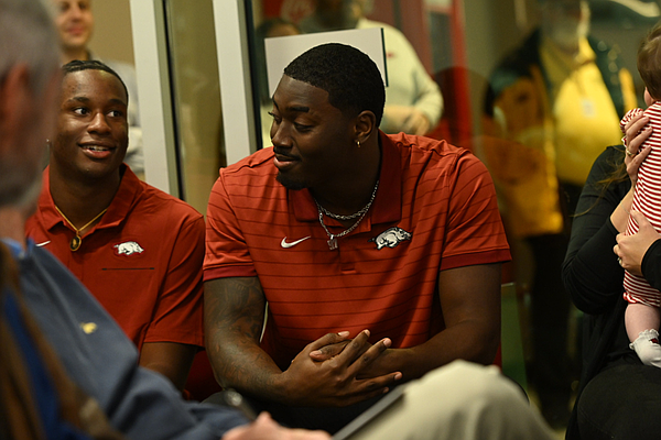 Quincy Rhodes, KJ Jackson announce returns to Arkansas football to play for Ryan Silverfield