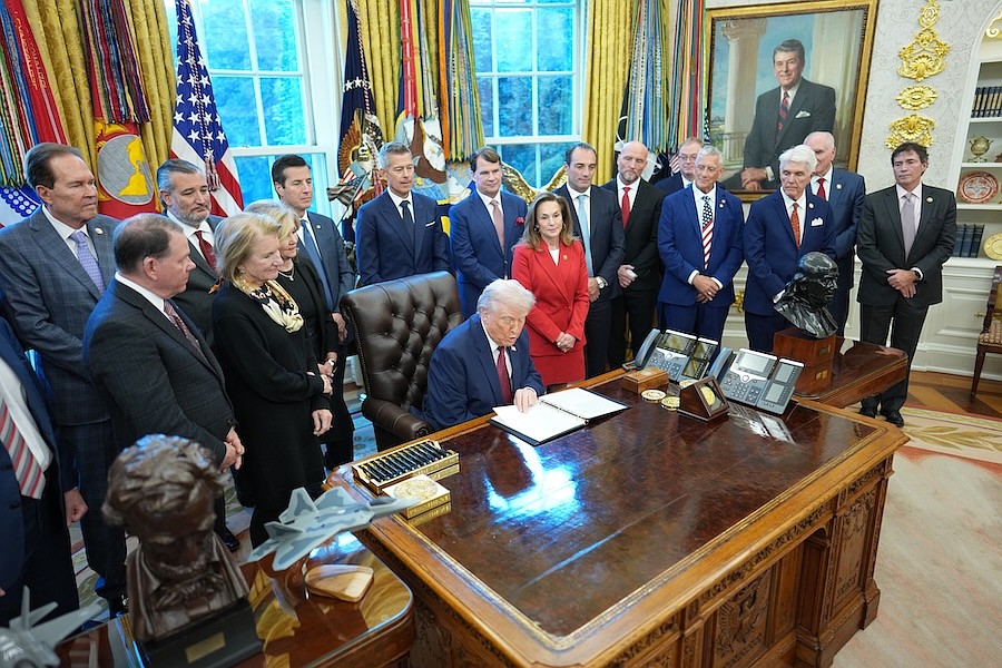 Trump returns to gasoline as fuel of choice for cars, gutting Biden’s climate policy