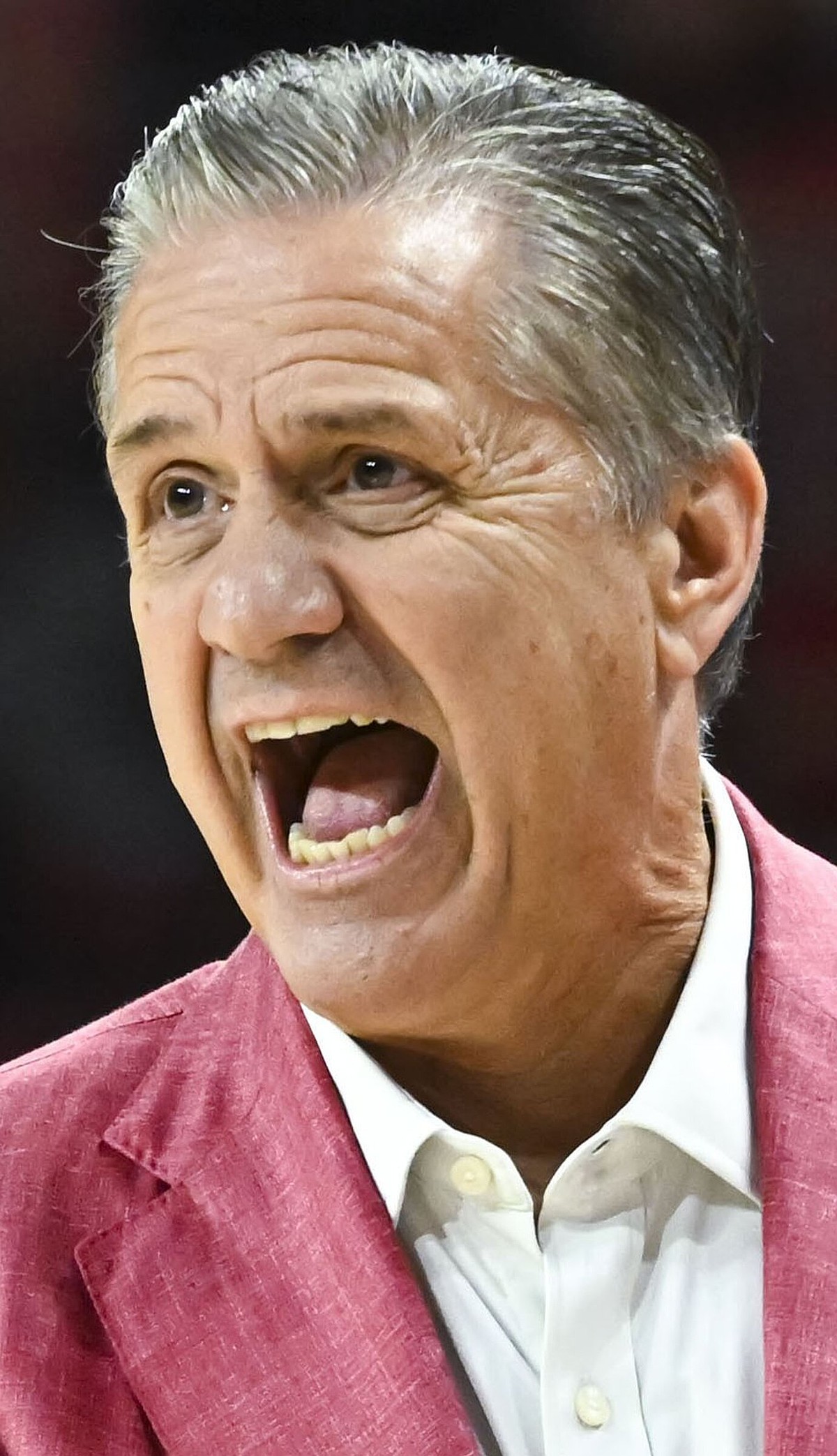 Calipari rewatches Sweet 16 film; Arkansas wants revenge vs. Texas Tech