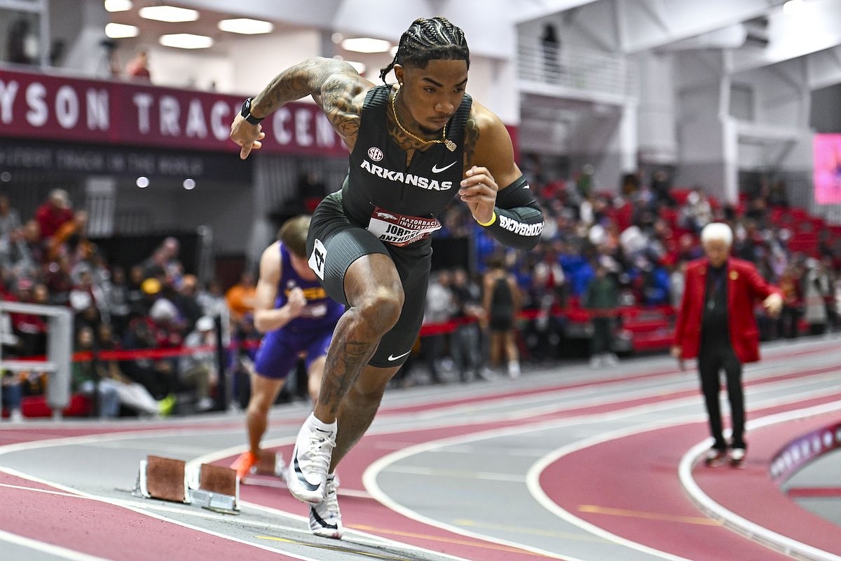 Jordan Anthony could make history as first football player to win college  track's biggest award | Whole Hog Sports