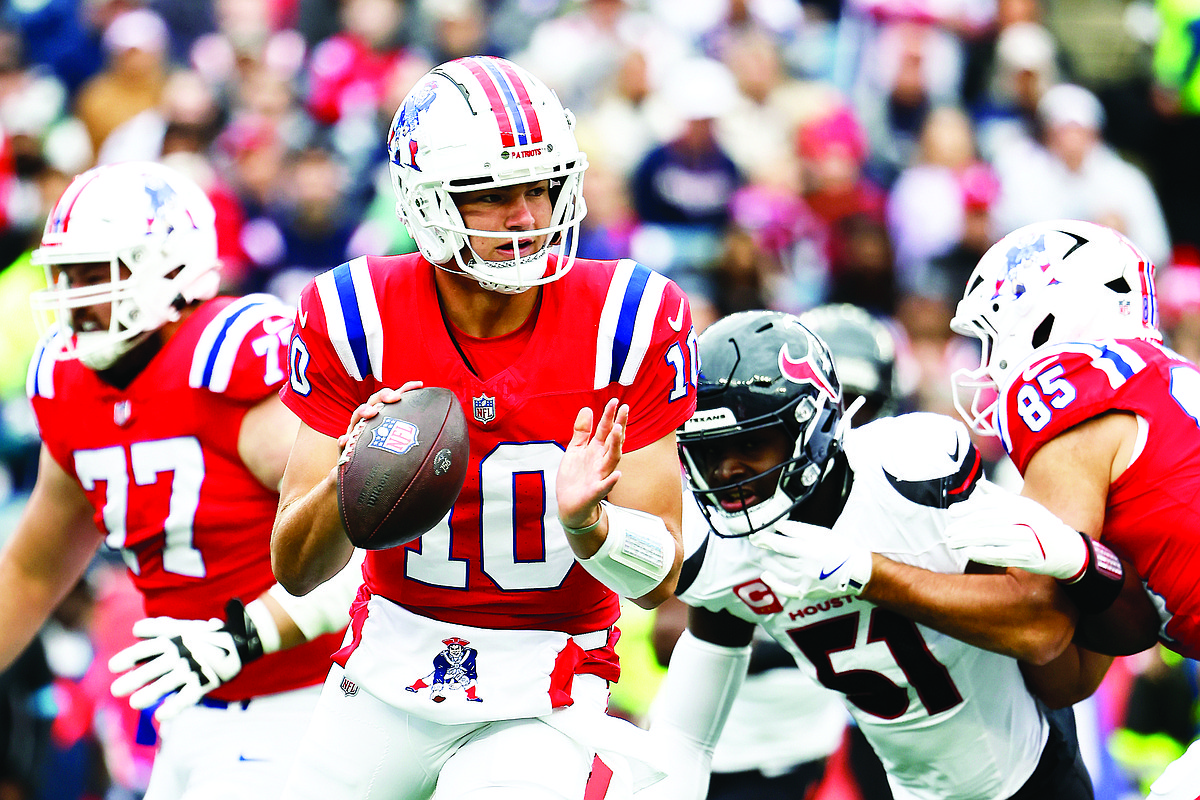 Texans’ top-ranked defense looks to slow down Maye, Patriots in divisional matchup