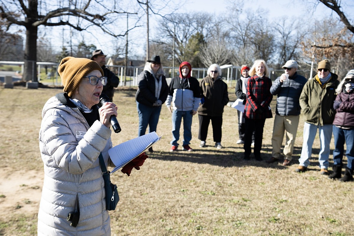 Little Rock nonprofit celebrates restoration of African American grave sites