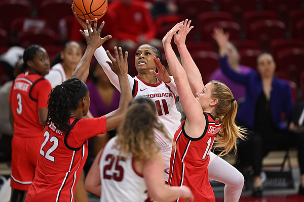 LIVE SCORE UPDATES & ANALYSIS: Arkansas women's basketball vs. Georgia