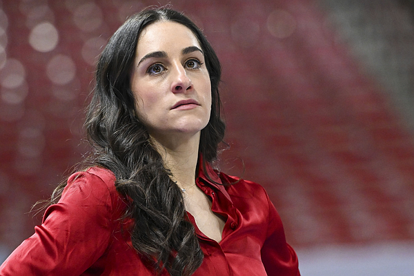 No. 6 Arkansas gymnastics falters on floor in loss at No. 3 Florida | Whole Hog Sports