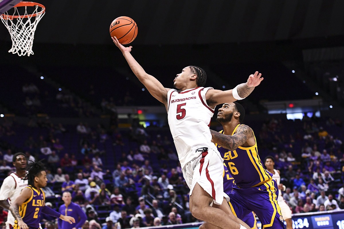 Arkansas men’s basketball team blows out LSU 91-62 for season sweep