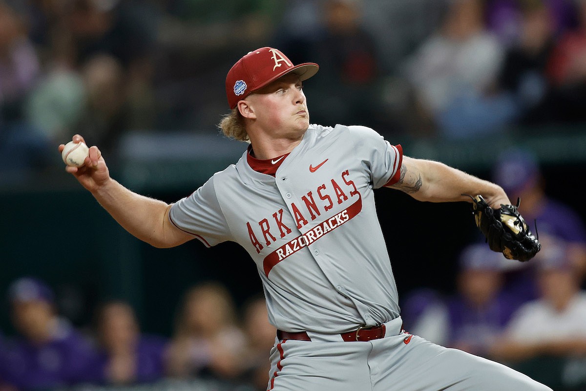 No. 5 Arkansas baseball can't get big hit in loss to No. 10 TCU