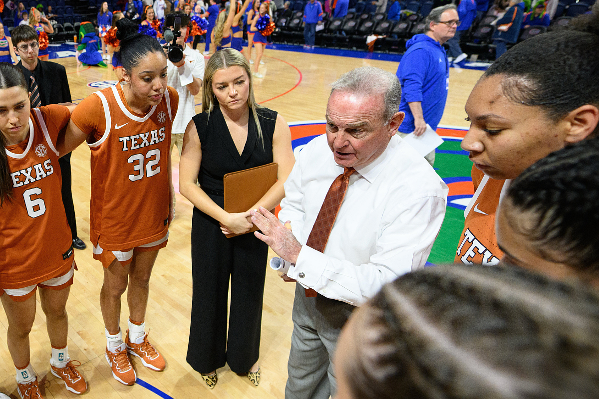 Texas' Vic and Blair Schaefer return to face Arkansas women’s basketball in full-circle moment