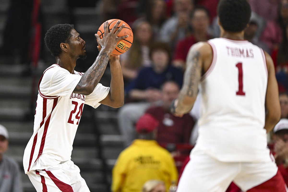 Arkansas basketball notebook: Billy Richmond leads Razorbacks in win over Texas A&M