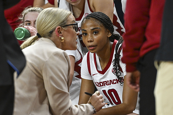 Taleyah Jones looks to end career on high note as Arkansas women's ...