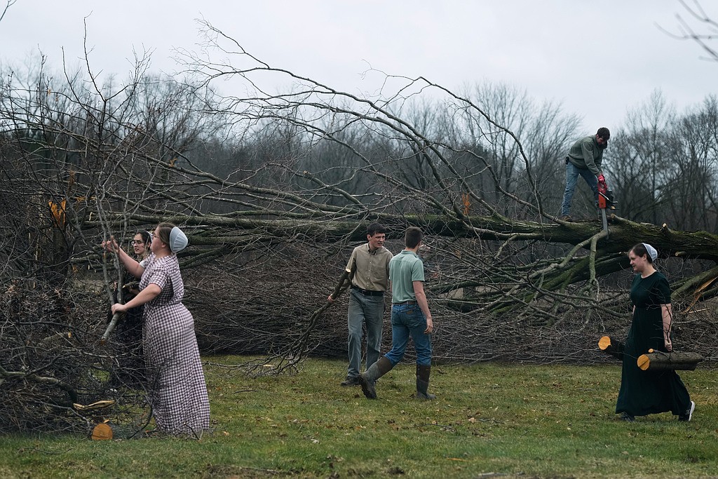 Authorities searching debris after suspected tornadoes kill 6 people in Michigan, Oklahoma