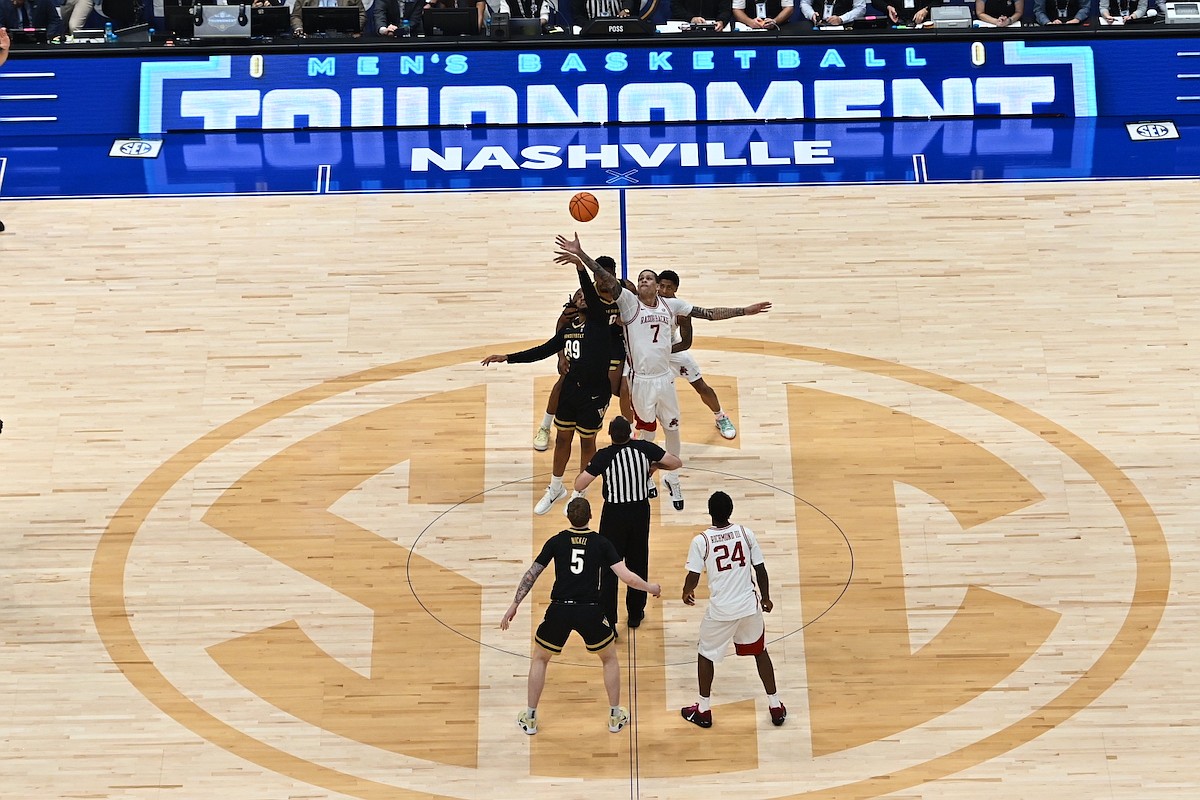 LIVE UPDATES & SCORE ANALYSIS: Arkansas basketball vs. Vanderbilt at SEC Tournament