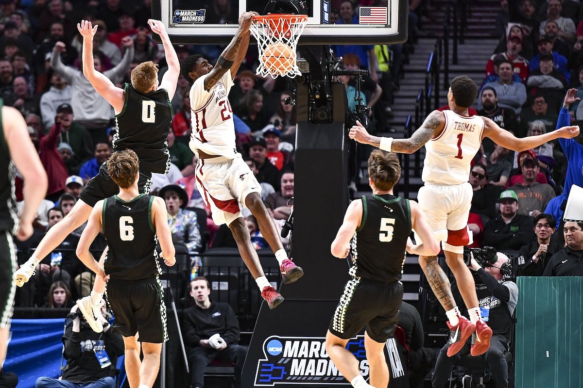 Arkansas basketball beats Hawaii, advances to play High Point at NCAA Tournament