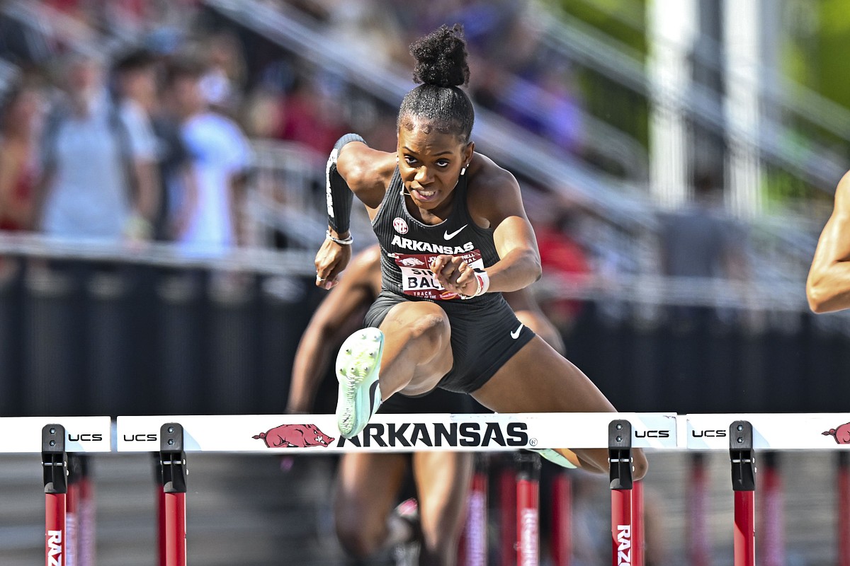Arkansas women's track and field opens outdoor season at UTSA