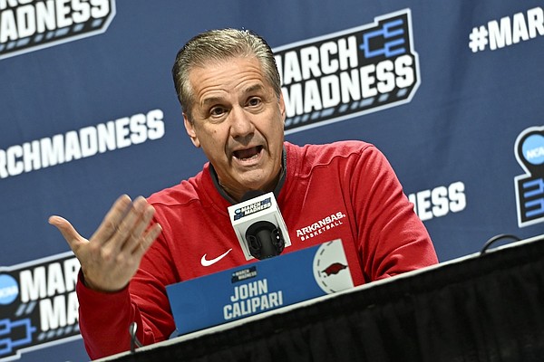 Monitoring the transfer portal as Arkansas basketball looks to add to its roster