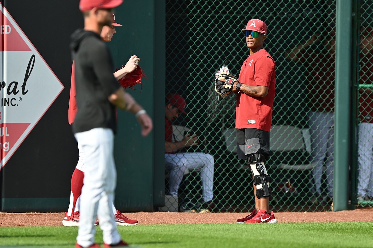 Arkansas baseball OF Damian Ruiz will miss 1 month with injury