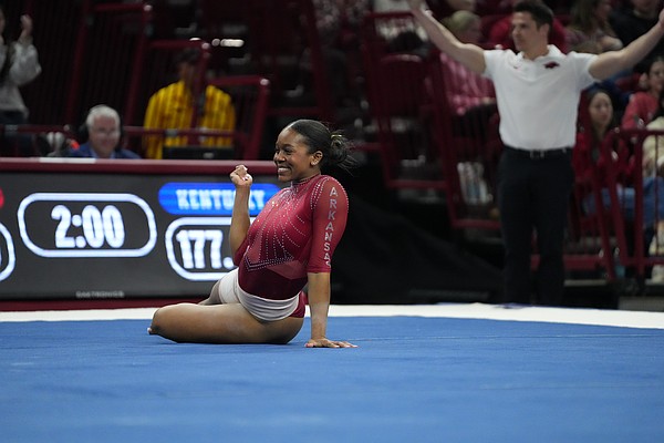 Arkansas gymnastics advances to NCAA regional final after first-place finish in session