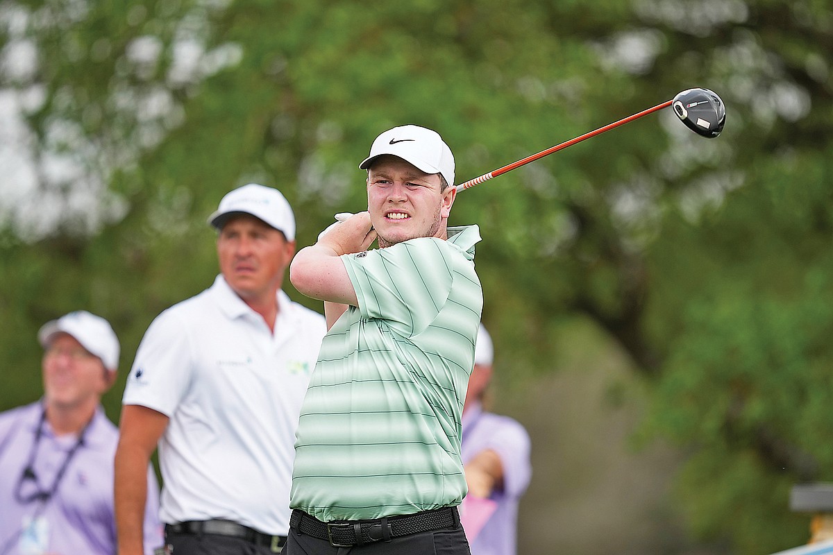 MacIntyre keeps lead at Texas Open with third round suspended