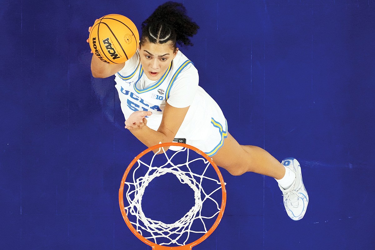 South Carolina, UCLA to face off in women's national title game