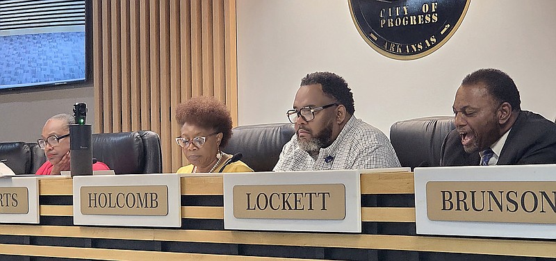 Pine Bluff mayor rejects Urban Renewal expansion with tiebreaking vote