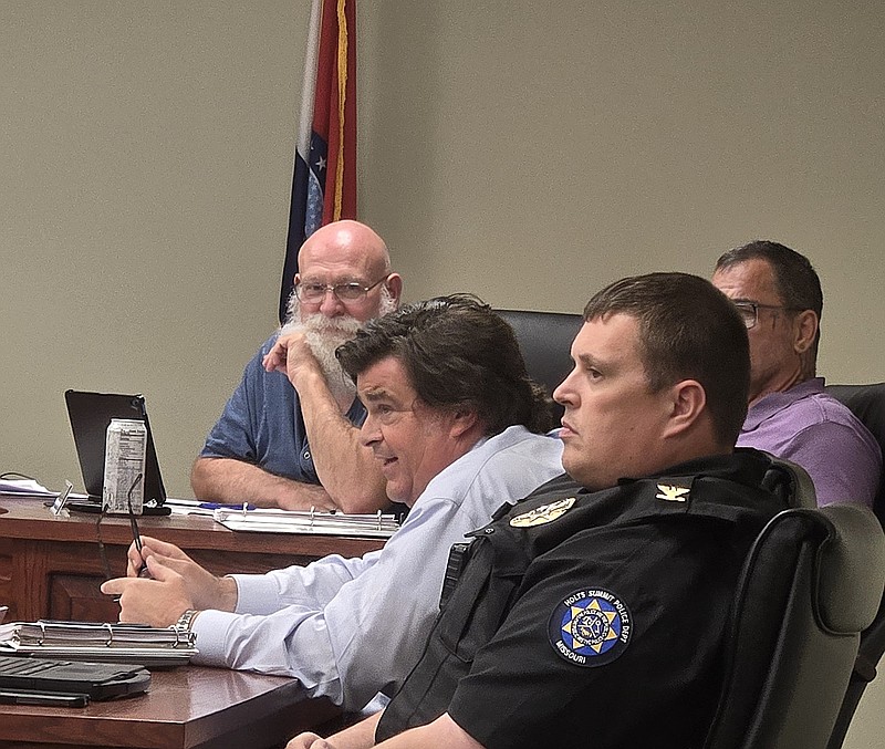 Holts Summit lacks grounds to close Callaway Plaza | Jefferson City ...