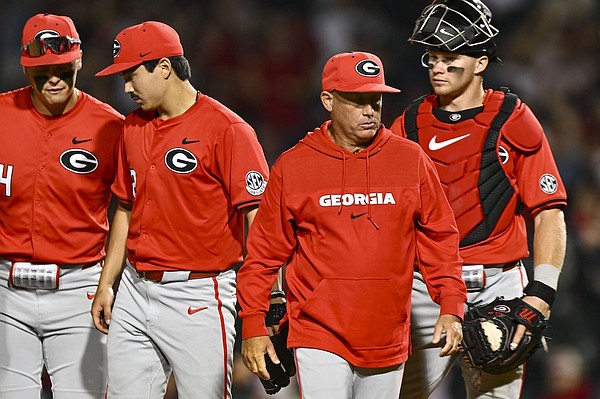 Arkansas baseball notebook: Georgia coach Wes Johnson gets win in return to his home state