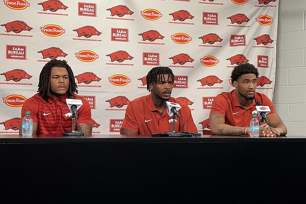 Ja'Quavion Smith, Braylen Russell, Charlie Collins press conference: Arkansas football players talk spring practice
