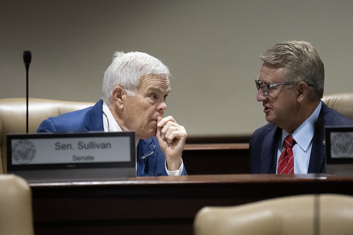 ARKANSAS CAPITOL BRIEFS: Sullivan withdraws proposal for King Fahd Center, plans hearings instead